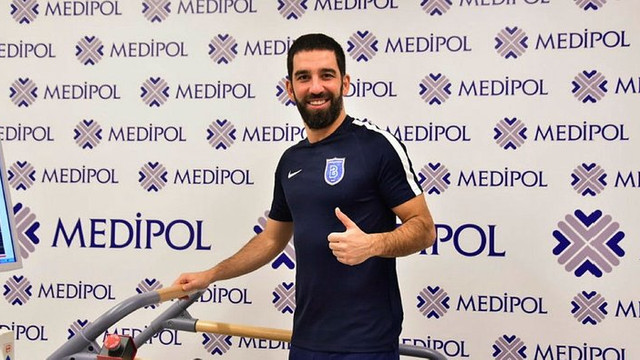 Arda Turan sağlık kontrolünden geçti