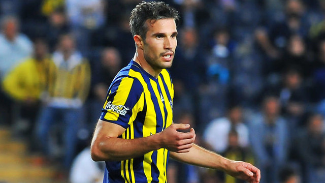 Van Persie Fenerbahce Den Servet Kazandi Futbol