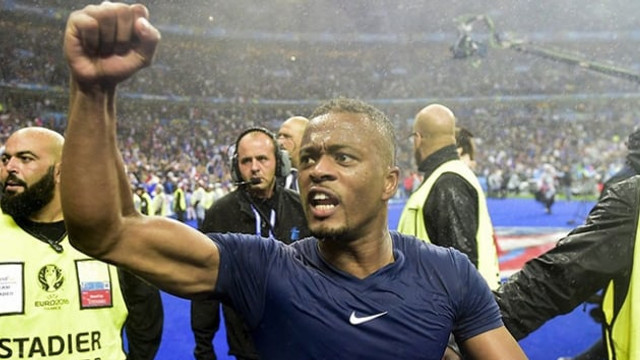 Galatasaray, Patrice Evra transferinde sona yaklaştı