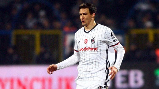 Mitroviç, Demir Grup Sivasspor'a transfer oluyor