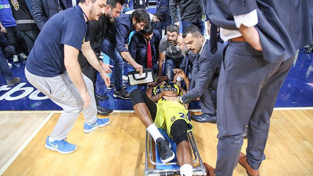Fenerbahçe'de korkutan sakatlık