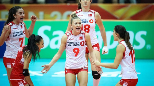 Filenin Sultanları Azerbaycan'ı devirdi ! | Voleybol Milli ...
