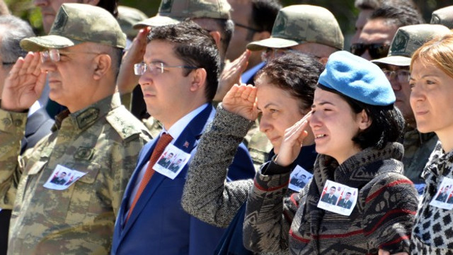 Şehit eşinden yürek yakan istek