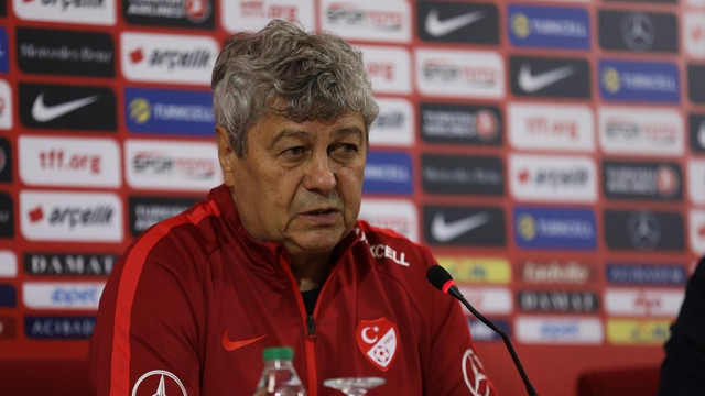 Lucescu'dan Milli futbolculara destek