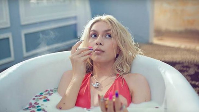 Aleyna Tilki'den 1 milyon TL'lik imza