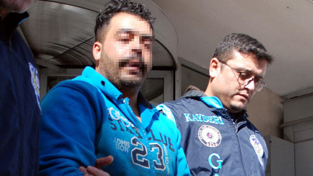 Bu nasıl iğrençlik ? İdrarıyla cam silerken yakalandı