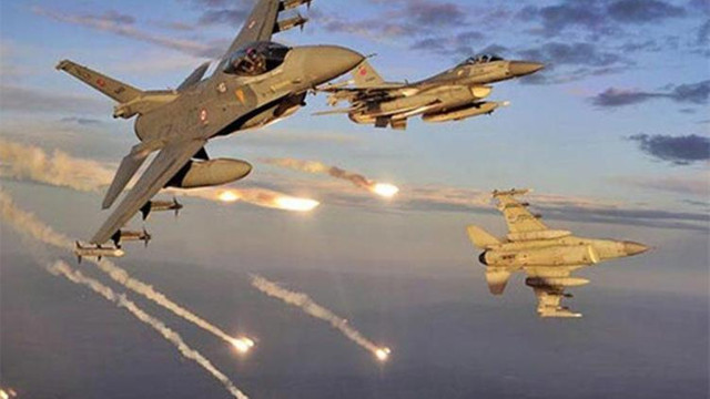 Türk jetleri bomba yağdırdı !