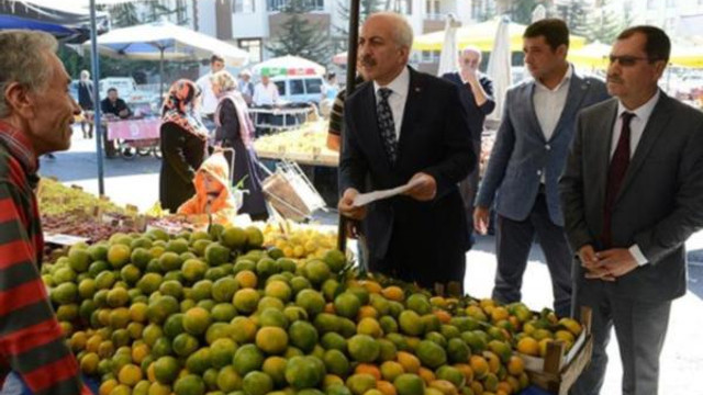 Fiyat denetimi yapan AK Partili başkana, pazarcıdan fatura yanıtı