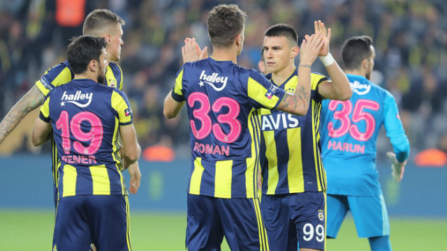 Fenerbahce Aytemiz Alanyaspor Macinda Sener Ozbayrakli Sakatlandi Futbol