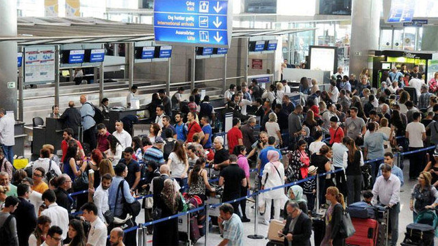 Mülakat odalarında yüzlerce terörist yakalandı