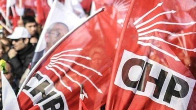 CHP'de istifa depremi Politika