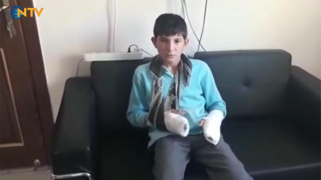 Öğrencisinin parmağını kırdı !