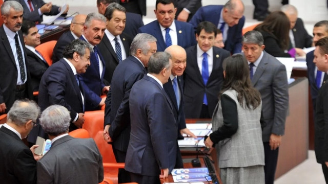 Bahceli Hdp Li Buldan In Elini Sikti Iyi Parti Ayaga Kalkti Politika