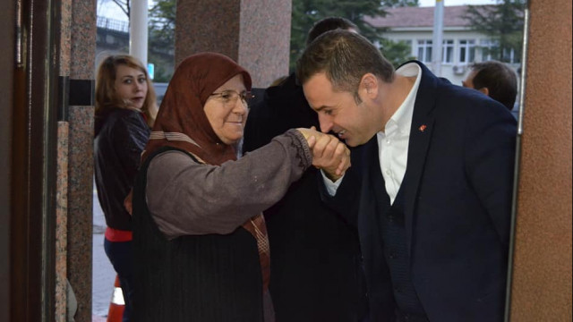 CHP Balıkesir adayı Akın: Şehit yakınları ve gaziler için birim kuracağız''