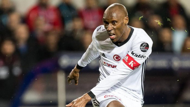 Atiba Hutchinson Beşiktaş'ta en çok forma giyen yabancı futbolcu olacak