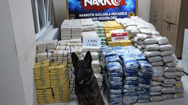 ÐаÑÑинки по запÑоÑÑ 1 ton 271 kilogram eroin ele geçirilmiÅti; TIR'ın sahibi vergi rekortmeni çıktı!