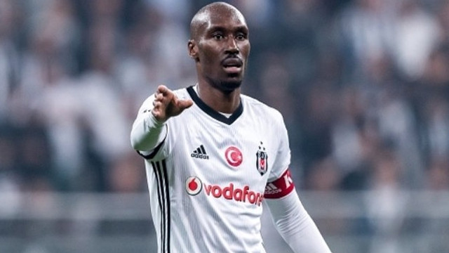 Beşiktaş'ta karar verildi ! Atiba Hutchinson...