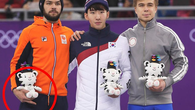 İkinci olan sporcudan çirkin poz !