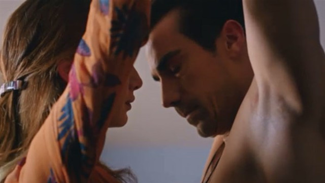 Birce Akalay'dan olay yaratan sahne