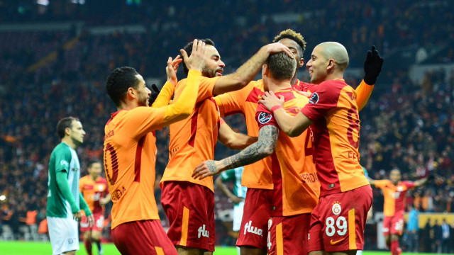 Galatasaray Bursaspor Mac Devam Ediyor Sanal Basin