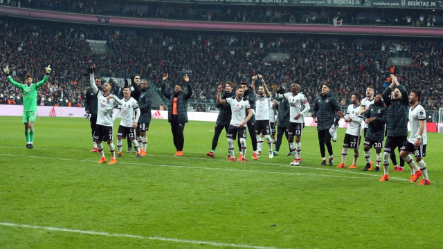 Besiktas Tan Fenerbahce Ye Sarkili Gonderme Spor Toto Super Lig