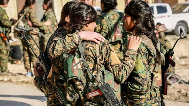 Teröristler Afrin'de çocukları savaşa zorluyor