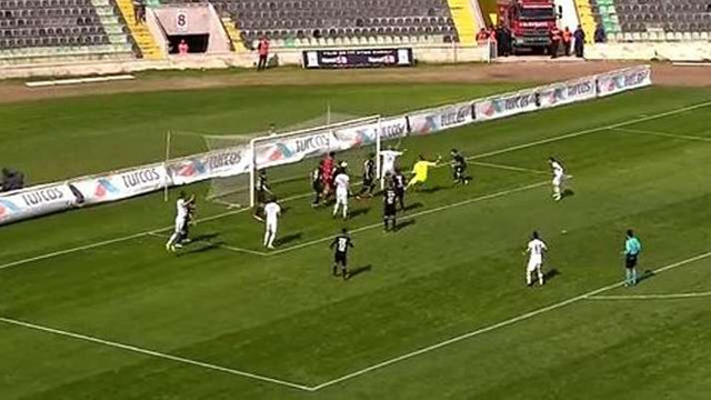 Denizli'de kaleciden son dakika golü !