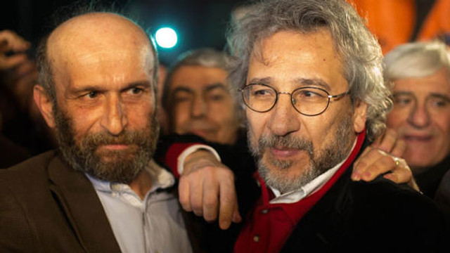 Yargıtay Can Dündar'a verilen cezayı az buldu