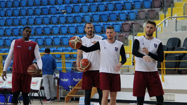 Trabzonspor'da yabancılarla yollar ayrılıyor !