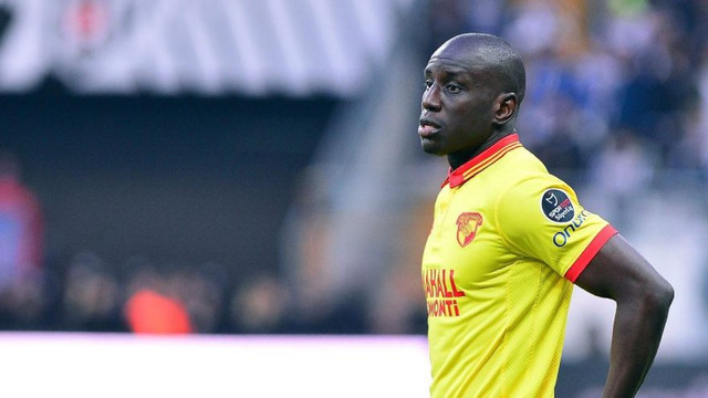Göztepe’de Demba Ba şoku