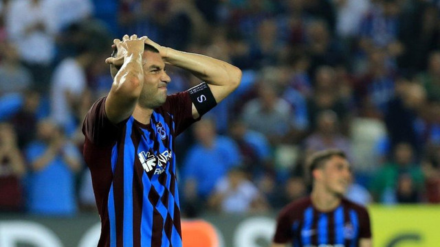 Trabzonspor’da Burak Yılmaz depremi !