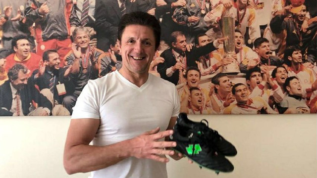 Popescu, UEFA Kupası'nı kazandırdığı kramponun satıyor