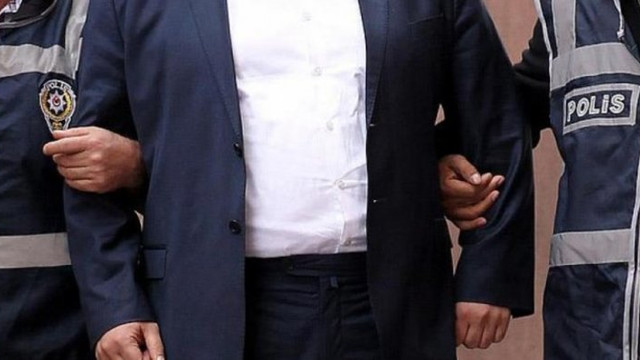 O savcı Yunanistan'a kaçarken yakalandı