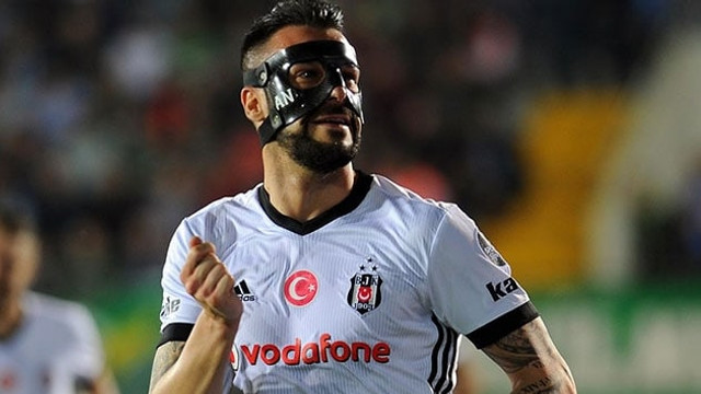 Son 5 yılın en kötü forveti Negredo !