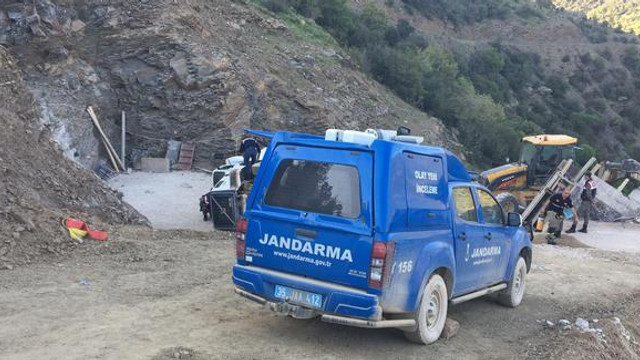 Beton mikseri freni dehşeti ! 2 kişi korkunç şekilde can verdi