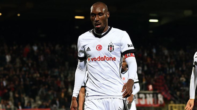 Atiba Beşiktaş'tan ayrılıyor !