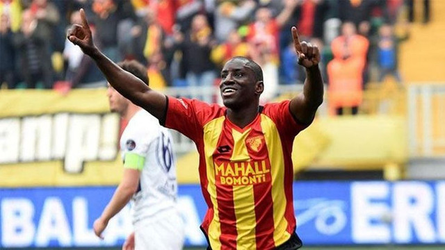Demba Ba: İman gücü bana yeter