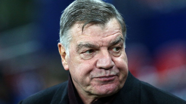 Sam Allardyce Everton’dan ayrıldı !
