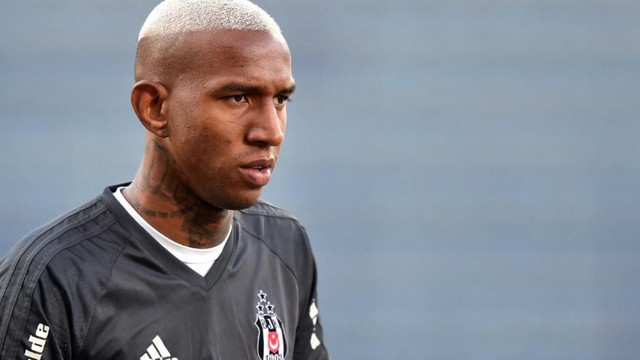 Talisca'dan veda gibi paylaşım !