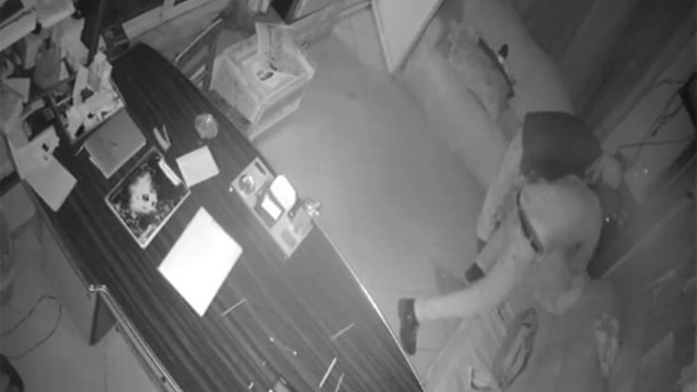 Balıkçı dükkanındaki çelik kasayı böyle patlattılar