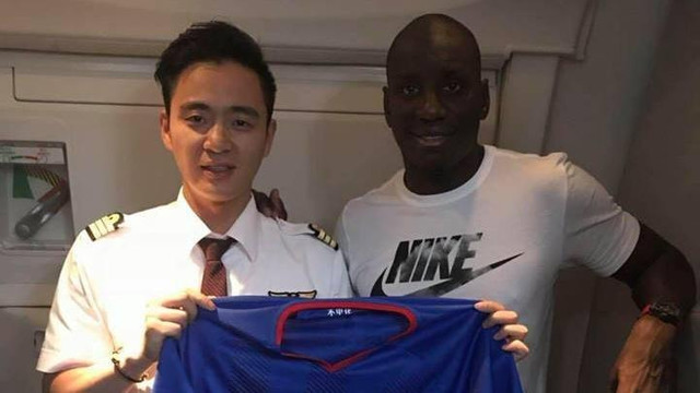 Demba Ba Çin'e döndü !