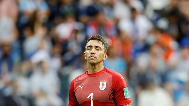 Muslera'ya maçtan önce iki şok birden !