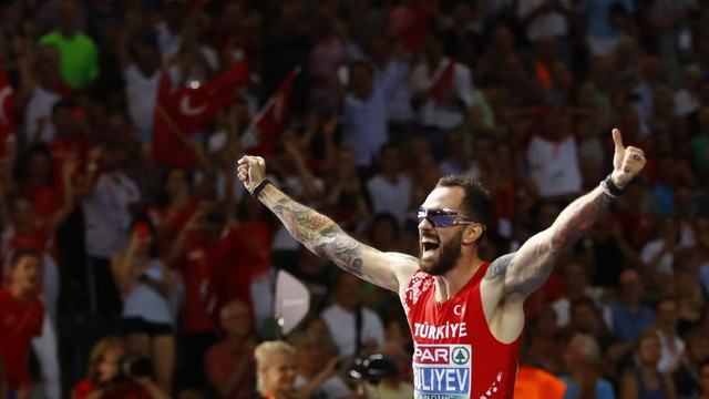 Ramil Guliyev'den altın madalya !