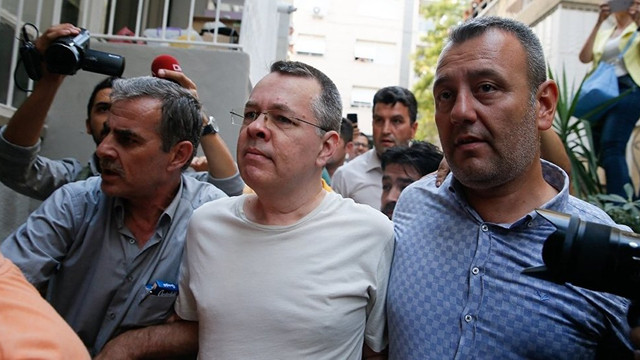 ABD papaz Brunson için Türkiye'ye süre verdi