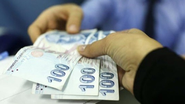 150 bin emekliye 400 TL'lik zam müjdesi