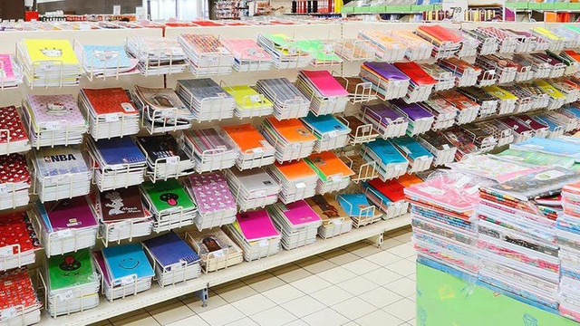 Okul kıyafetlerine ve kırtasiye ürünlerine %40 zam