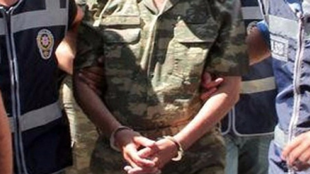 7 ilde astsubaylara FETÖ operasyonu !