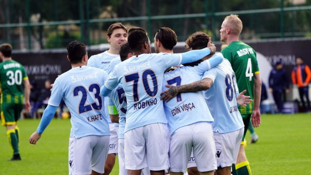Medipol Başakşehir 3 - 1 ADO Den Haag