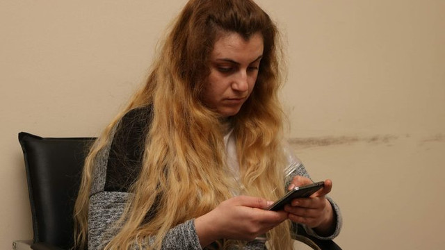 Telefonuna gelen mesajla şok oldu !