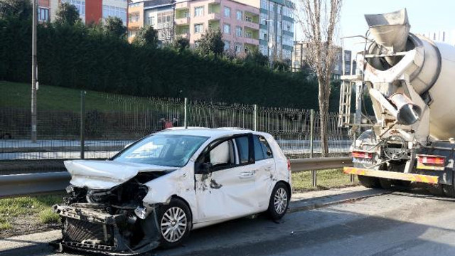 İstanbul'da zincirleme kaza ! Trafik felç oldu